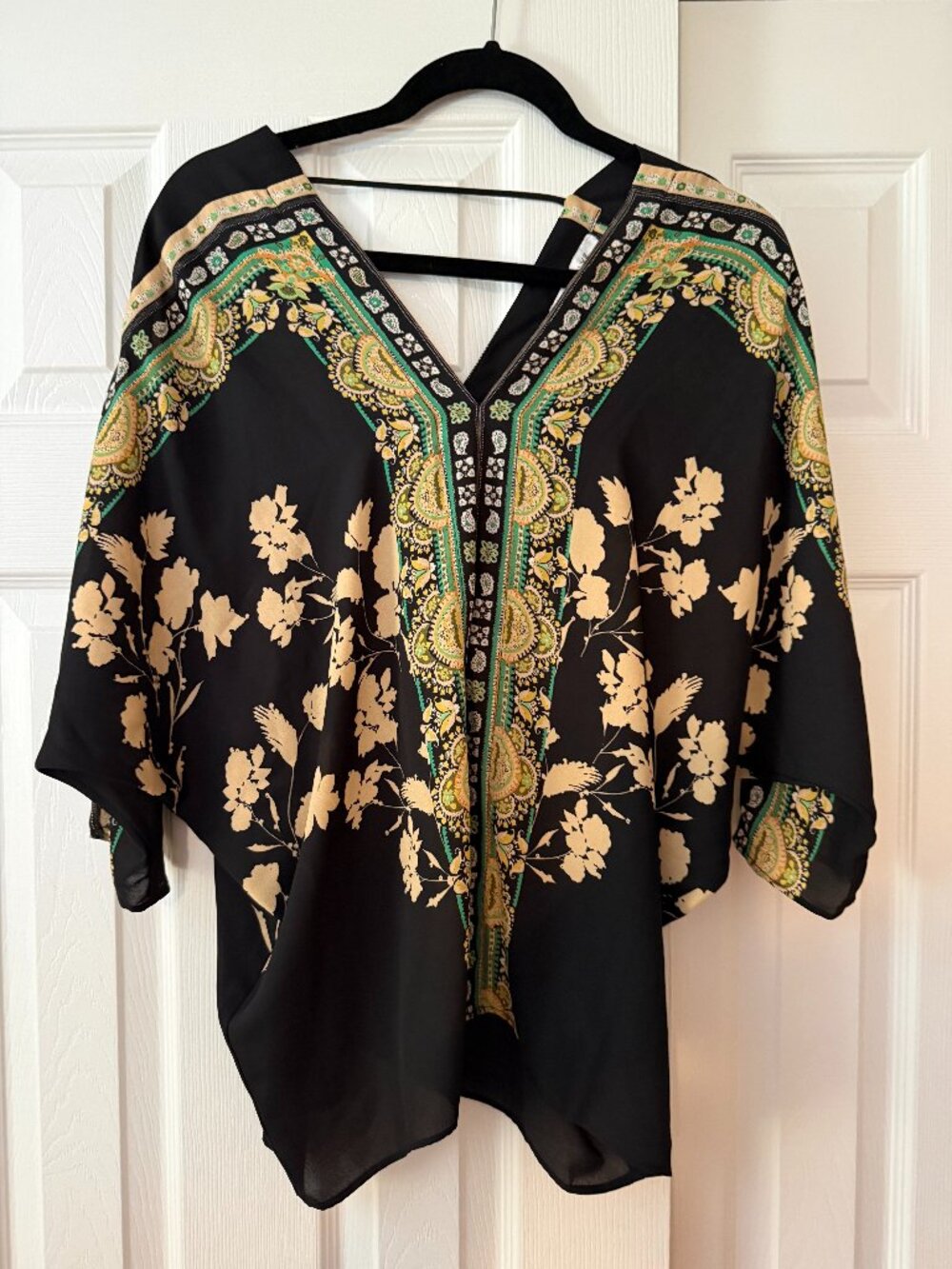 Rose & Olive Deep V Dolman Sleeve Floral Blouse Size S